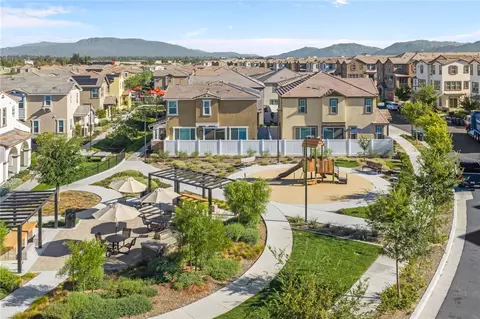 View/Area - 40863 Melrose Dr, Temecula, CA 92591 photo 11 of 11