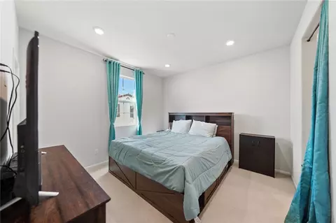 Bedroom - 40863 Melrose Dr, Temecula, CA 92591 photo 2 of 10