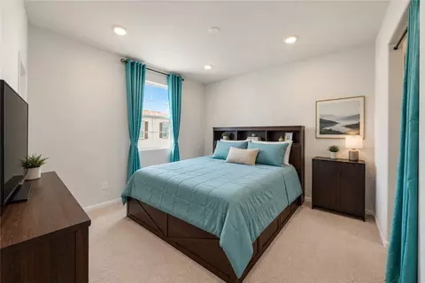 Bedroom - 40863 Melrose Dr, Temecula, CA 92591 photo 1 of 10