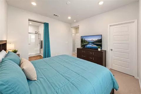 Bedroom - 40863 Melrose Dr, Temecula, CA 92591 photo 3 of 10