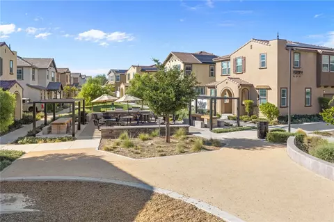 Exterior - 40863 Melrose Dr, Temecula, CA 92591 photo 3 of 8