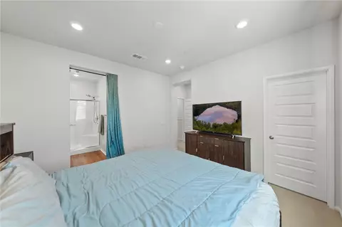 Bedroom - 40863 Melrose Dr, Temecula, CA 92591 photo 4 of 10