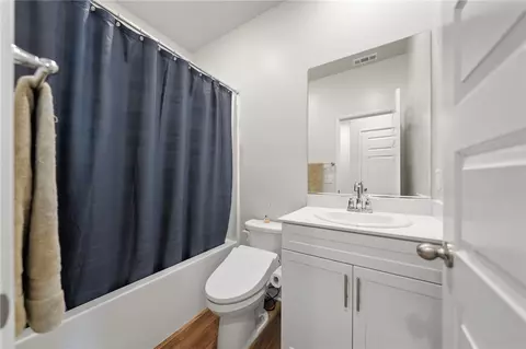 Bath - 40863 Melrose Dr, Temecula, CA 92591 photo 3 of 3