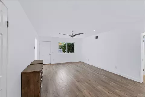 Living - 723 Amigos Rd, Ramona, CA 92065 photo 2 of 7