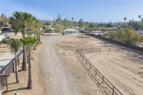 View/Area - 723 Amigos Rd, Ramona, CA 92065 photo 4 of 8