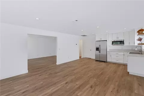 Living - 723 Amigos Rd, Ramona, CA 92065 photo 3 of 7