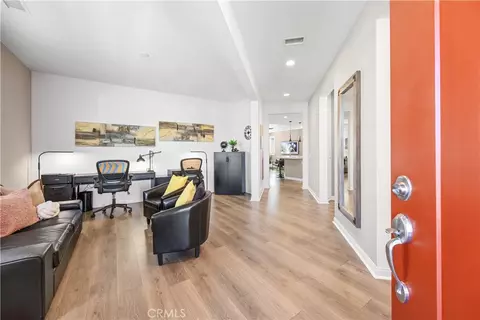 Entry Way - 32105 Hyacinth Way, Temecula, CA 92591 photo 3 of 4