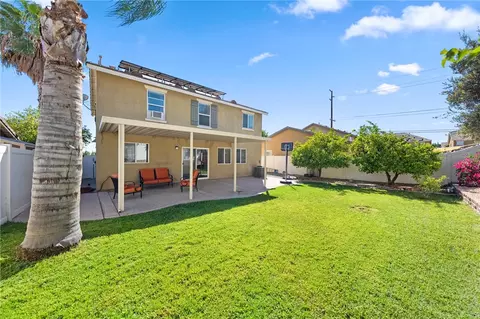 Exterior - 702 Gloriosa Ave, Perris, CA 92571 photo 5 of 9