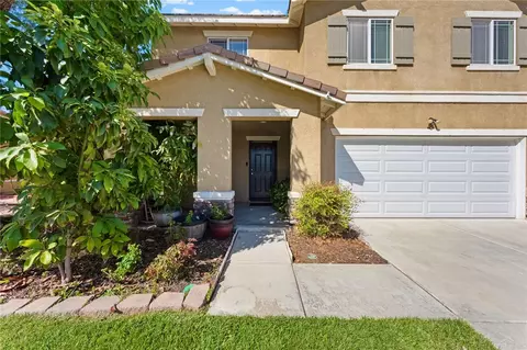 Exterior - 702 Gloriosa Ave, Perris, CA 92571 photo 2 of 9