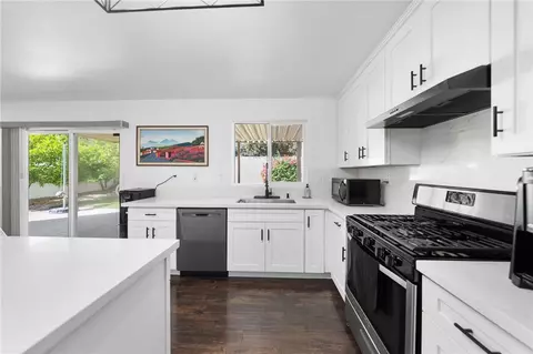 Kitchen - 702 Gloriosa Ave, Perris, CA 92571 photo 2 of 3