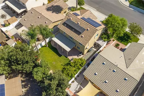 View/Area - 702 Gloriosa Ave, Perris, CA 92571 photo 2 of 10