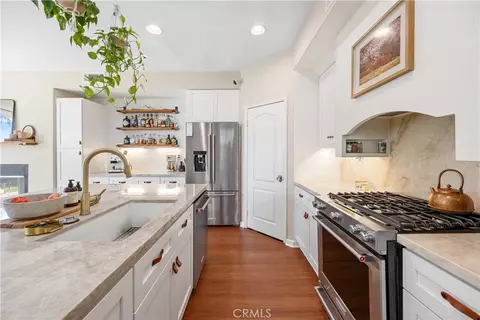Kitchen - 40249 Danbury Ct, Temecula, CA 92591 photo 1 of 7