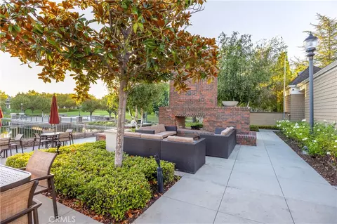 Exterior - 40249 Danbury Ct, Temecula, CA 92591 photo 10 of 12