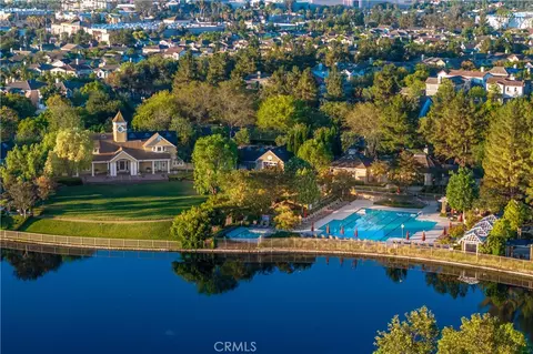 View/Area - 40249 Danbury Ct, Temecula, CA 92591 photo 9 of 10