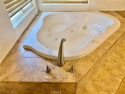 Bath - 14320 Four Winds, Riverside, CA 92503 photo 1 of 5