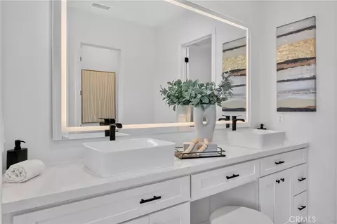 Bath - 4574 Valle Del Sol, Bonsall, CA 92003 photo 5 of 8