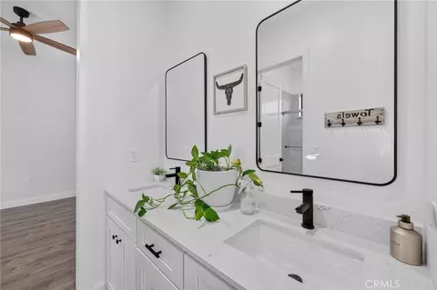 Bath - 4574 Valle Del Sol, Bonsall, CA 92003 photo 7 of 8
