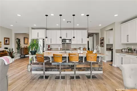 Kitchen - 22699 Tranquility Cir, Wildomar, CA 92595 photo 2 of 5