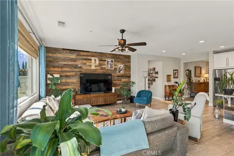 Living - 22699 Tranquility Cir, Wildomar, CA 92595 photo 2 of 3