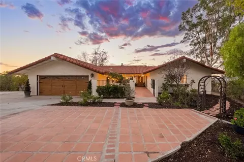Exterior - 41525 Avenida Ortega, Temecula, CA 92592 photo 8 of 10
