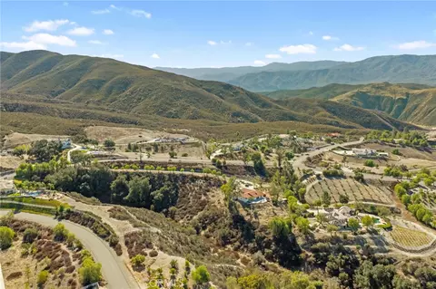 View/Area - 41525 Avenida Ortega, Temecula, CA 92592 photo 5 of 5