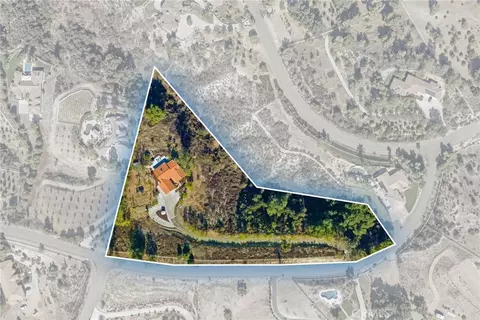 View/Area - 41525 Avenida Ortega, Temecula, CA 92592 photo 2 of 5