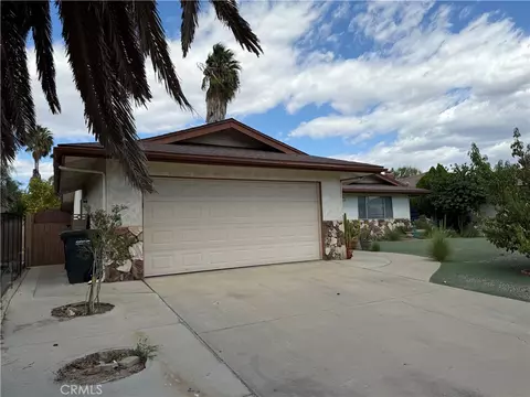 672 Central Ave W, Hemet, CA 92543