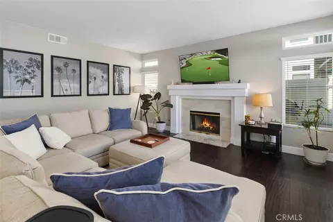 Living - 45794 Corte Lerma, Temecula, CA 92592 photo 2 of 3