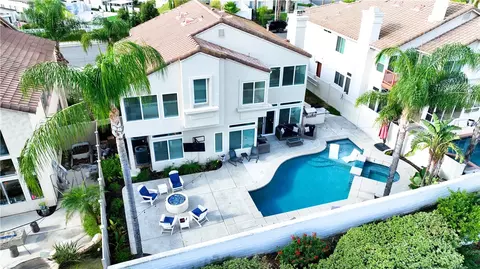 View/Area - 45794 Corte Lerma, Temecula, CA 92592 photo 3 of 4