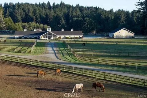 4415 Woods Ln, Mckinleyville, CA 95519