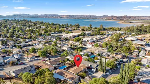 33201 Benner St, Lake Elsinore, CA 92530
