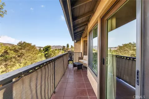 Exterior - 1620 Pala Lk, Fallbrook, CA 92028 photo 3 of 8