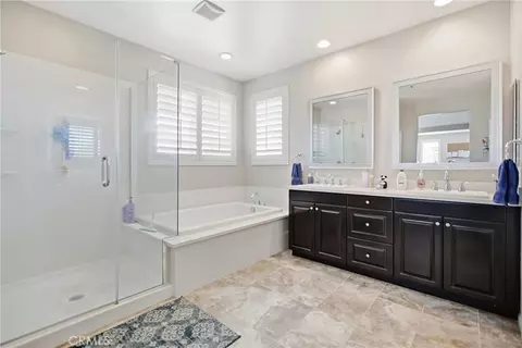 Bath - 41311 Saint Croix, Temecula, CA 92591 photo 2 of 3