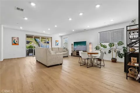 Living - 274 Hadley Way, Oceanside, CA 92057 photo 1 of 1