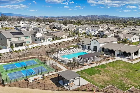 View/Area - 274 Hadley Way, Oceanside, CA 92057 photo 4 of 6