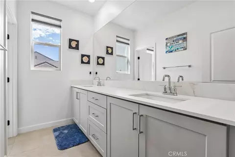 Bath - 274 Hadley Way, Oceanside, CA 92057 photo 5 of 6