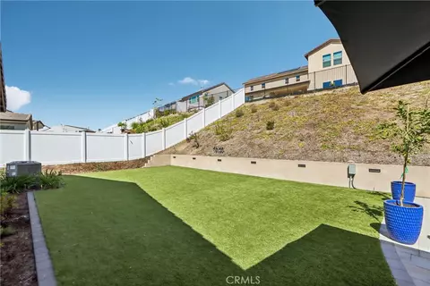 Exterior - 274 Hadley Way, Oceanside, CA 92057 photo 11 of 17