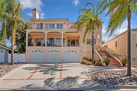 31393 Emperor Dr, Canyon Lake, CA 92587