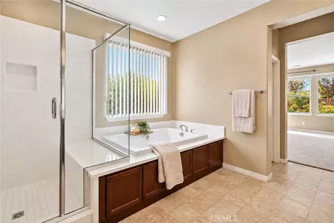 Bath - 35055 Painted Rock St, Winchester, CA 92596 photo 7 of 10