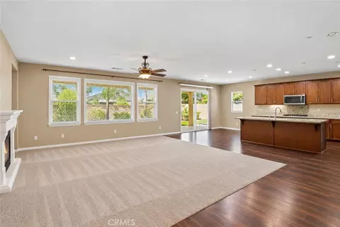 Living - 35055 Painted Rock St, Winchester, CA 92596 photo 4 of 10