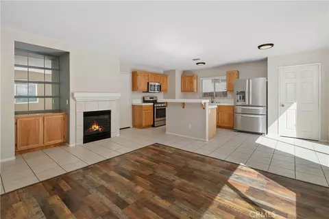 Living - 26773 Merced, Menifee, CA 92584 photo 2 of 5