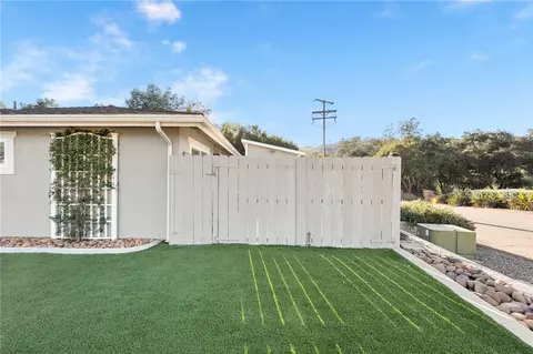 Exterior - 3101 Cherrypoint Ct, Fallbrook, CA 92028 photo 10 of 27
