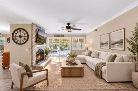 Living - 3101 Cherrypoint Ct, Fallbrook, CA 92028 photo 3 of 5