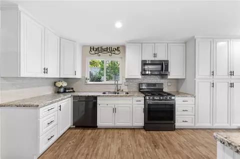 Kitchen - 3101 Cherrypoint Ct, Fallbrook, CA 92028 photo 5 of 5