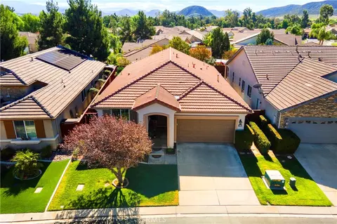 View/Area - 8155 Bogey Ave, Hemet, CA 92545 photo 1 of 13