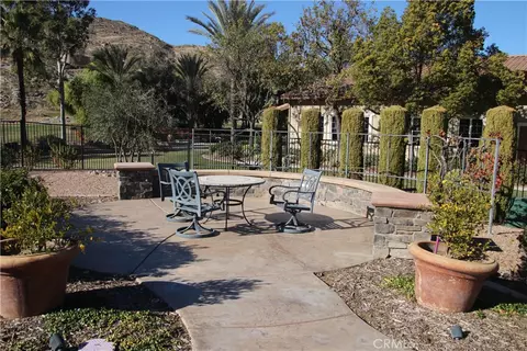 Exterior - 8155 Bogey Ave, Hemet, CA 92545 photo 7 of 11