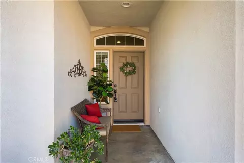 Entry Way - 8155 Bogey Ave, Hemet, CA 92545 photo 1 of 2
