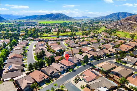 View/Area - 8155 Bogey Ave, Hemet, CA 92545 photo 3 of 13