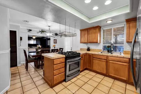 Kitchen - 8318 Balsa, Yucca Valley, CA 92284 photo 3 of 3