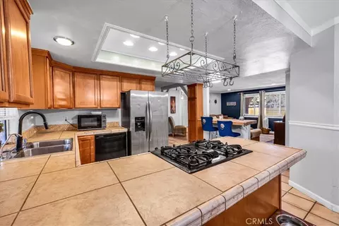 Kitchen - 8318 Balsa, Yucca Valley, CA 92284 photo 2 of 3